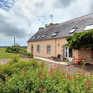 Au Calme à 10mn Des Baies De Douarnenez Et Audierne Avec Cuisine à Disposition Couette-café Mahalon