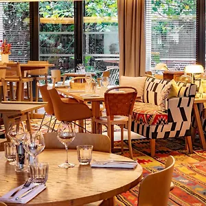 Hotel M, Paris